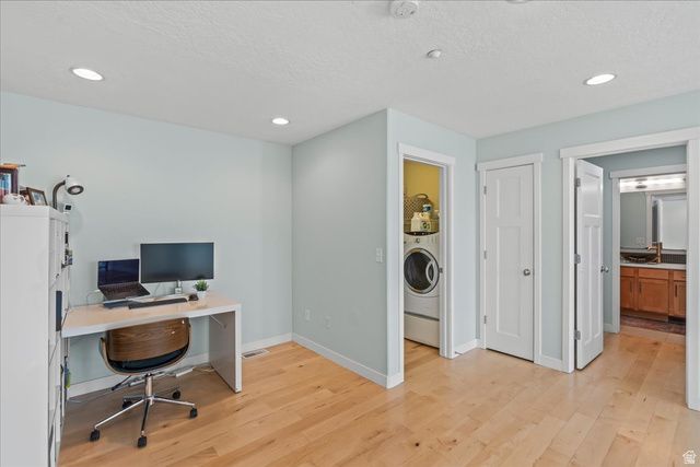 11308 S SPRING BLUFF LN, South Jordan, UT 84095