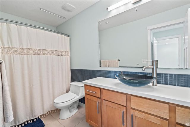 11308 S SPRING BLUFF LN, South Jordan, UT 84095