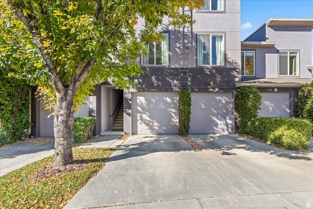 11308 S SPRING BLUFF LN, South Jordan, UT 84095