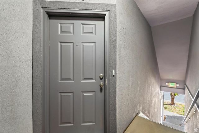 11308 S SPRING BLUFF LN, South Jordan, UT 84095