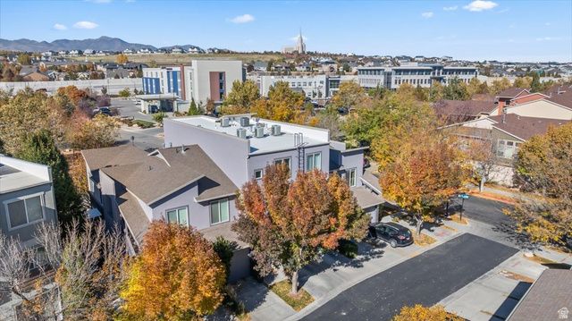 11308 S SPRING BLUFF LN, South Jordan, UT 84095