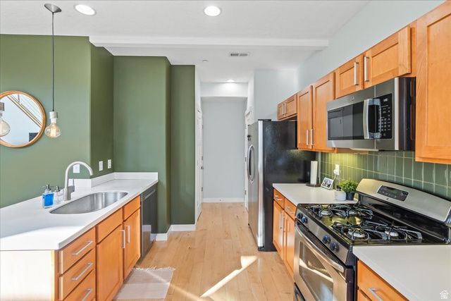 11308 S SPRING BLUFF LN, South Jordan, UT 84095