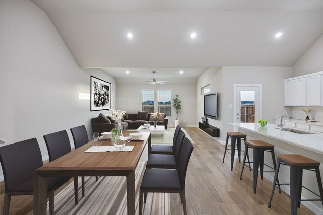 441 Hundred Acre Drive, Waxahachie, TX 75165