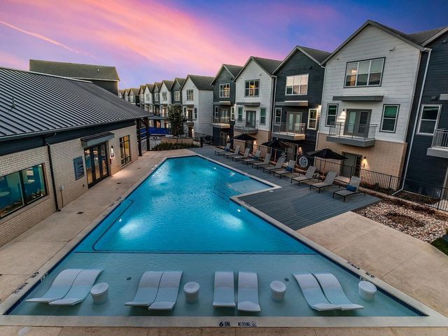 1000 Fort Worth Avenue 2515, Dallas, TX 75208