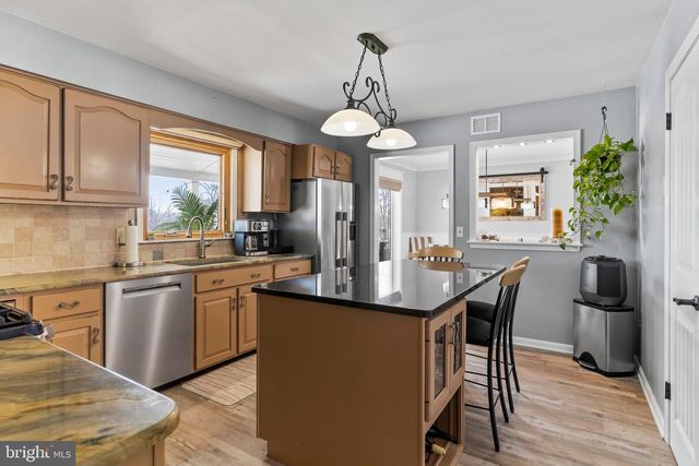 14 MONTADALE DR, Dillsburg, PA 17019