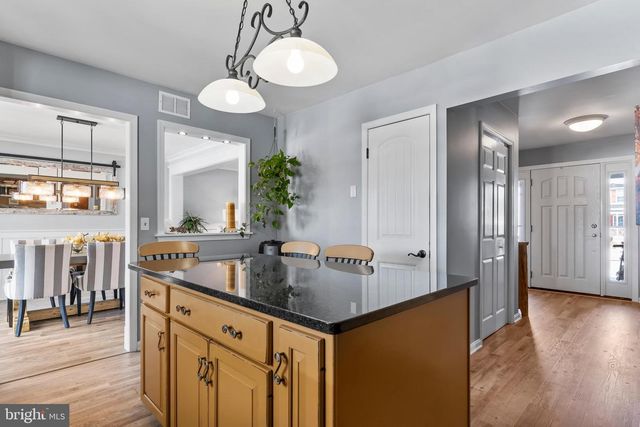 14 MONTADALE DR, Dillsburg, PA 17019