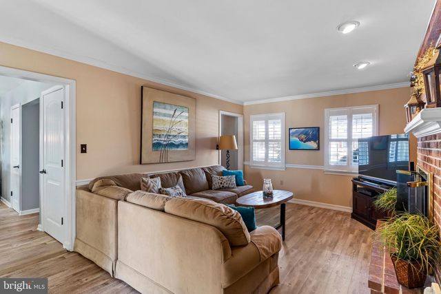 14 MONTADALE DR, Dillsburg, PA 17019