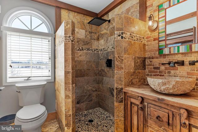 14 MONTADALE DR, Dillsburg, PA 17019