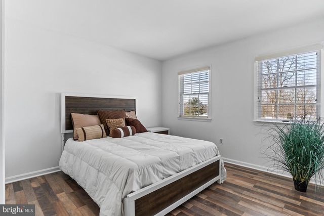 14 MONTADALE DR, Dillsburg, PA 17019