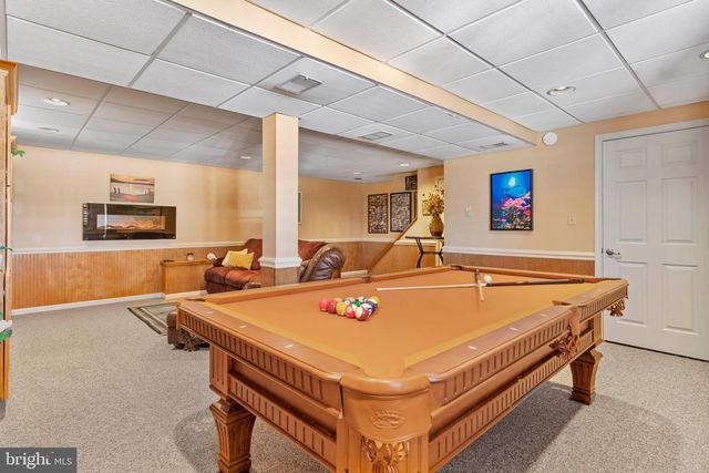 14 MONTADALE DR, Dillsburg, PA 17019