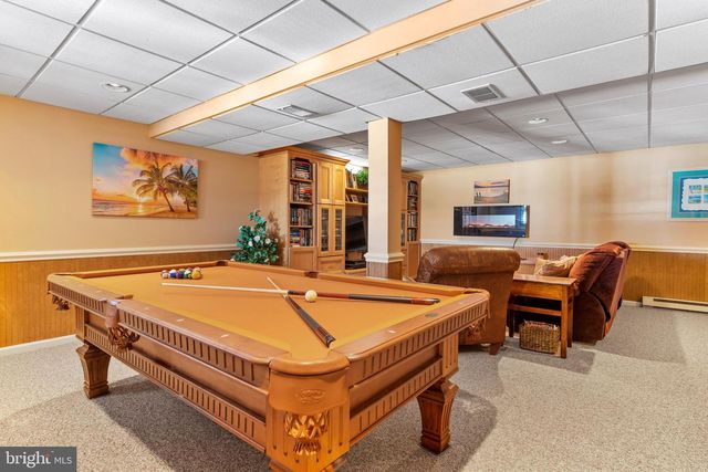 14 MONTADALE DR, Dillsburg, PA 17019