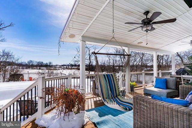 14 MONTADALE DR, Dillsburg, PA 17019