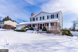 14 MONTADALE DR, Dillsburg, PA 17019
