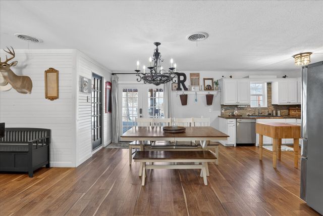 702 El Camino Real, Chico, TX 76431