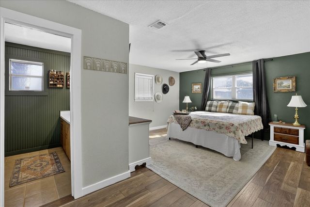 702 El Camino Real, Chico, TX 76431