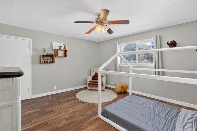 702 El Camino Real, Chico, TX 76431