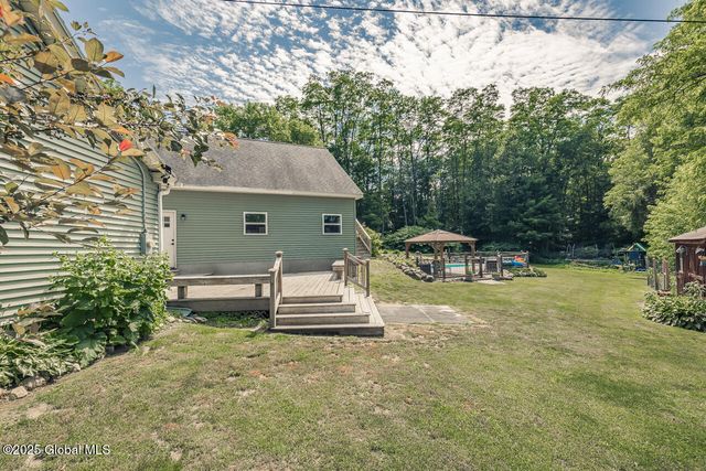 370 Sacandaga Road, Perth, NY 12070