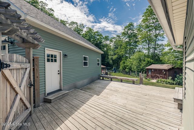 370 Sacandaga Road, Perth, NY 12070