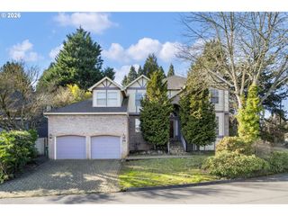 17973 SAINT CLAIR Dr, Lake Oswego, OR 97034