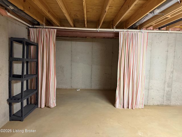 4733 Brownsboro Gardens Dr, Louisville, KY 40241