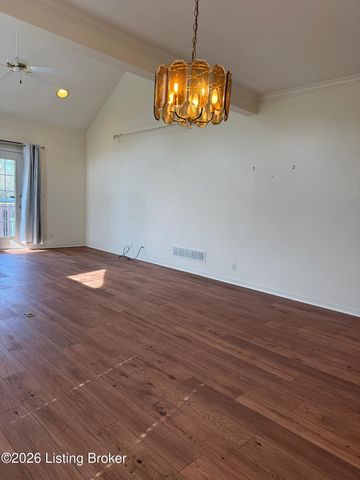 4733 Brownsboro Gardens Dr, Louisville, KY 40241