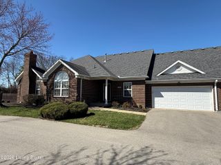 4733 Brownsboro Gardens Dr, Louisville, KY 40241