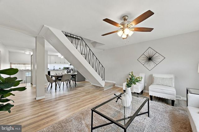48 OAKMONT DR, New Castle, DE 19720