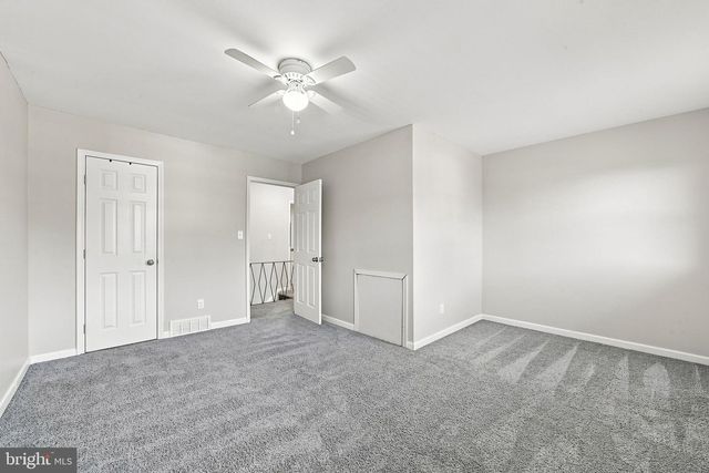 48 OAKMONT DR, New Castle, DE 19720