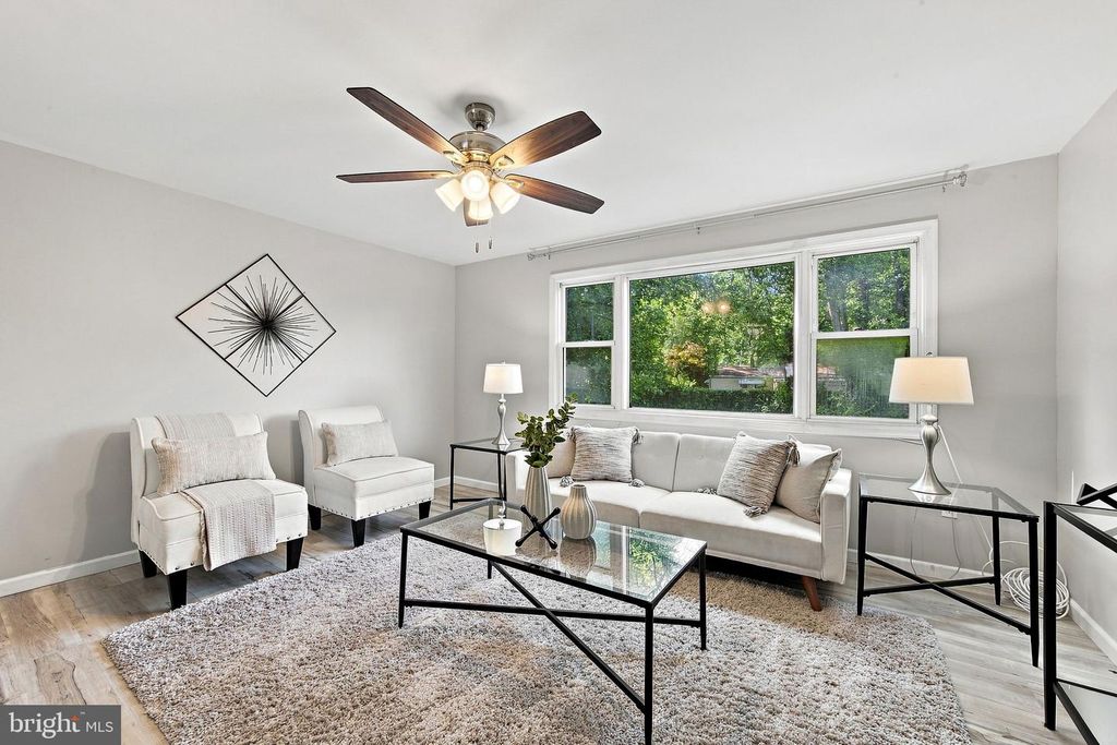 48 OAKMONT DR, New Castle, DE 19720