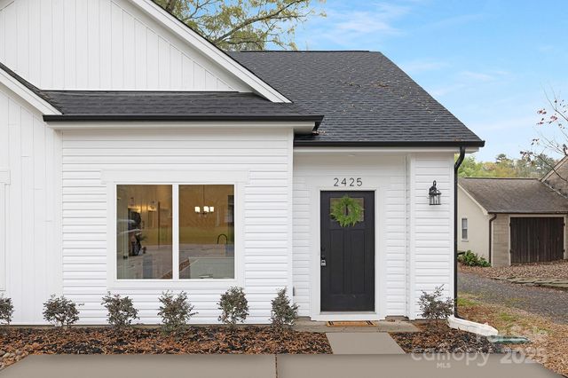 2421 Toddville Road, Charlotte, NC 28214