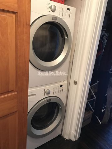 6 Giles Park 1, Somerville, MA 02144