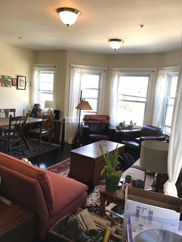 6 Giles Park 1, Somerville, MA 02144