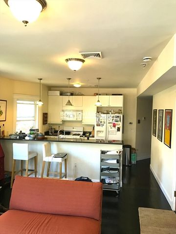 6 Giles Park 1, Somerville, MA 02144