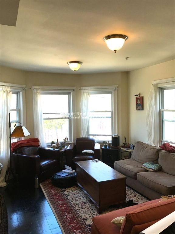 6 Giles Park 1, Somerville, MA 02144