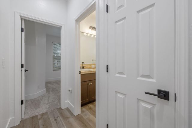 3526 W Buena Vista Avenue, Visalia, CA 93291