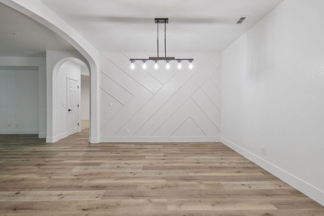 3526 W Buena Vista Avenue, Visalia, CA 93291