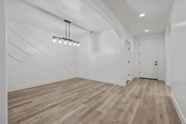 3526 W Buena Vista Avenue, Visalia, CA 93291