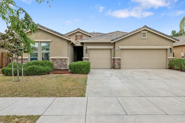 3526 W Buena Vista Avenue, Visalia, CA 93291