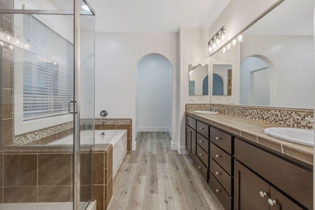 3526 W Buena Vista Avenue, Visalia, CA 93291