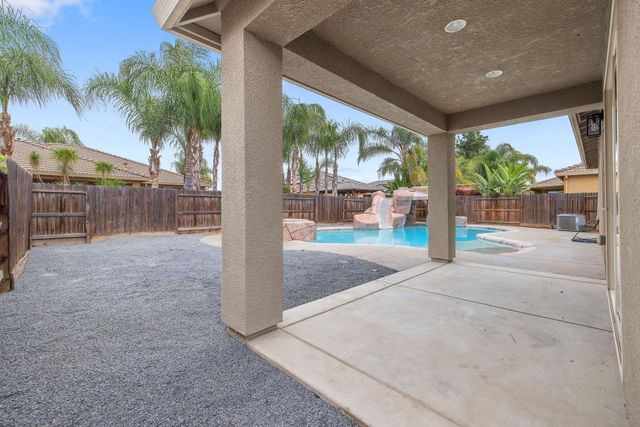 3526 W Buena Vista Avenue, Visalia, CA 93291