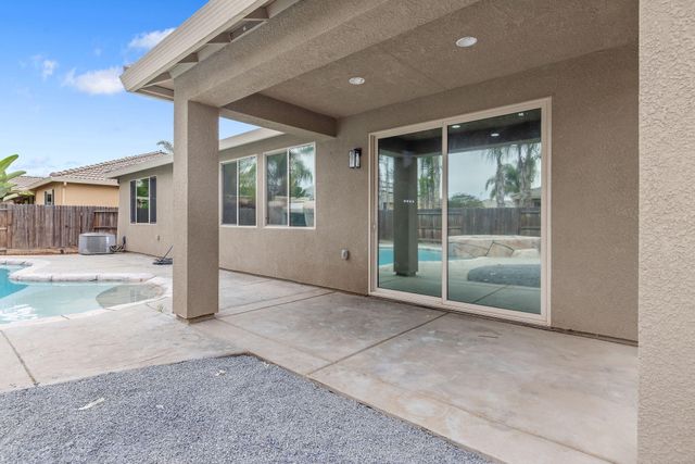 3526 W Buena Vista Avenue, Visalia, CA 93291