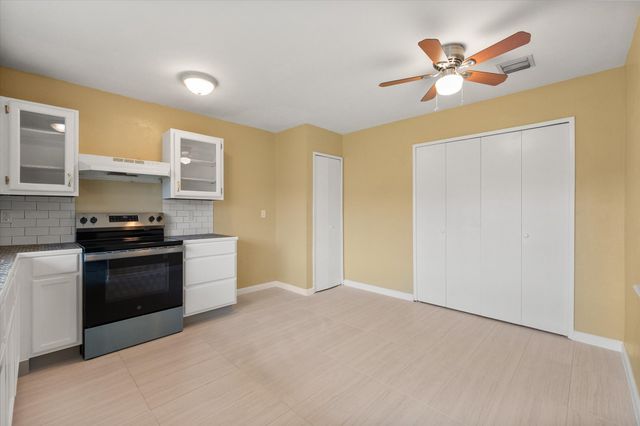 7247 Long Canyon Trail, Dallas, TX 75249