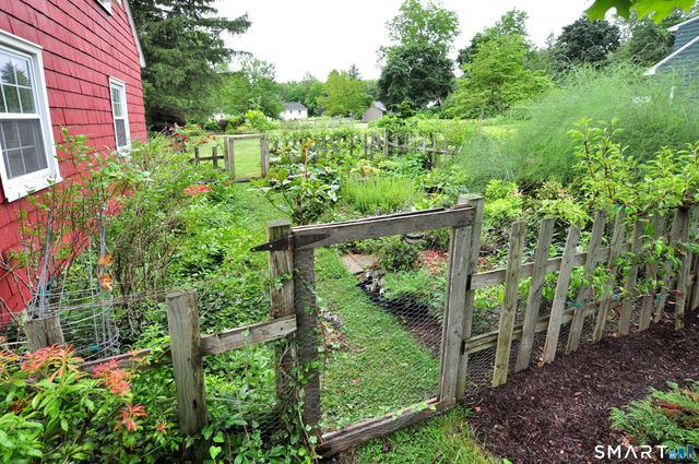 135 Spoonville Road, East Granby, CT 06026