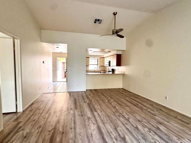 153 Willow Lake Drive, Palm Desert, CA 92260