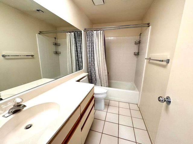 153 Willow Lake Drive, Palm Desert, CA 92260