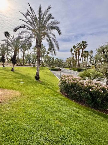 153 Willow Lake Drive, Palm Desert, CA 92260