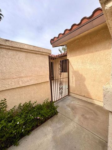 153 Willow Lake Drive, Palm Desert, CA 92260