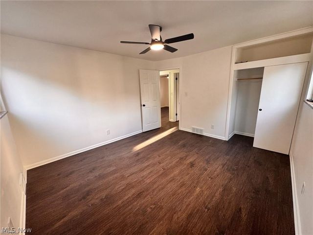 2907 Snow Road up, Parma, OH 44134