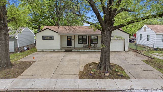 602 N Atlanta Street, Owasso, OK 74055