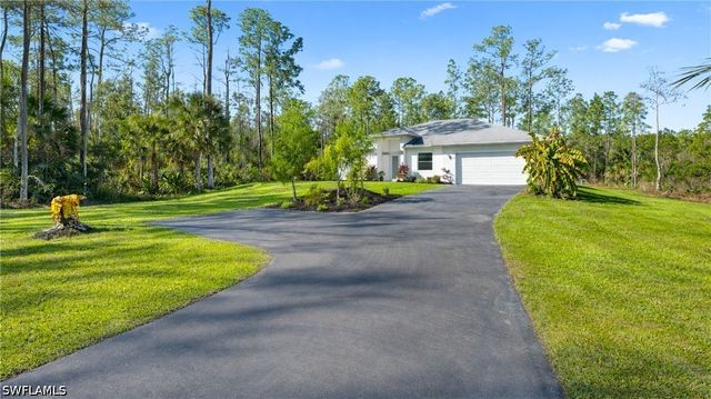 569 Desoto BLVD S, Naples, FL 34117